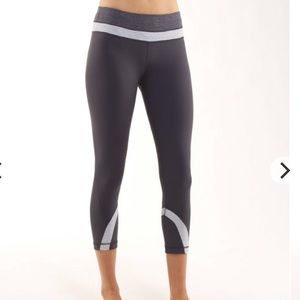 Lululemon Run: Inspire Crop II Grey Leggings Size 6